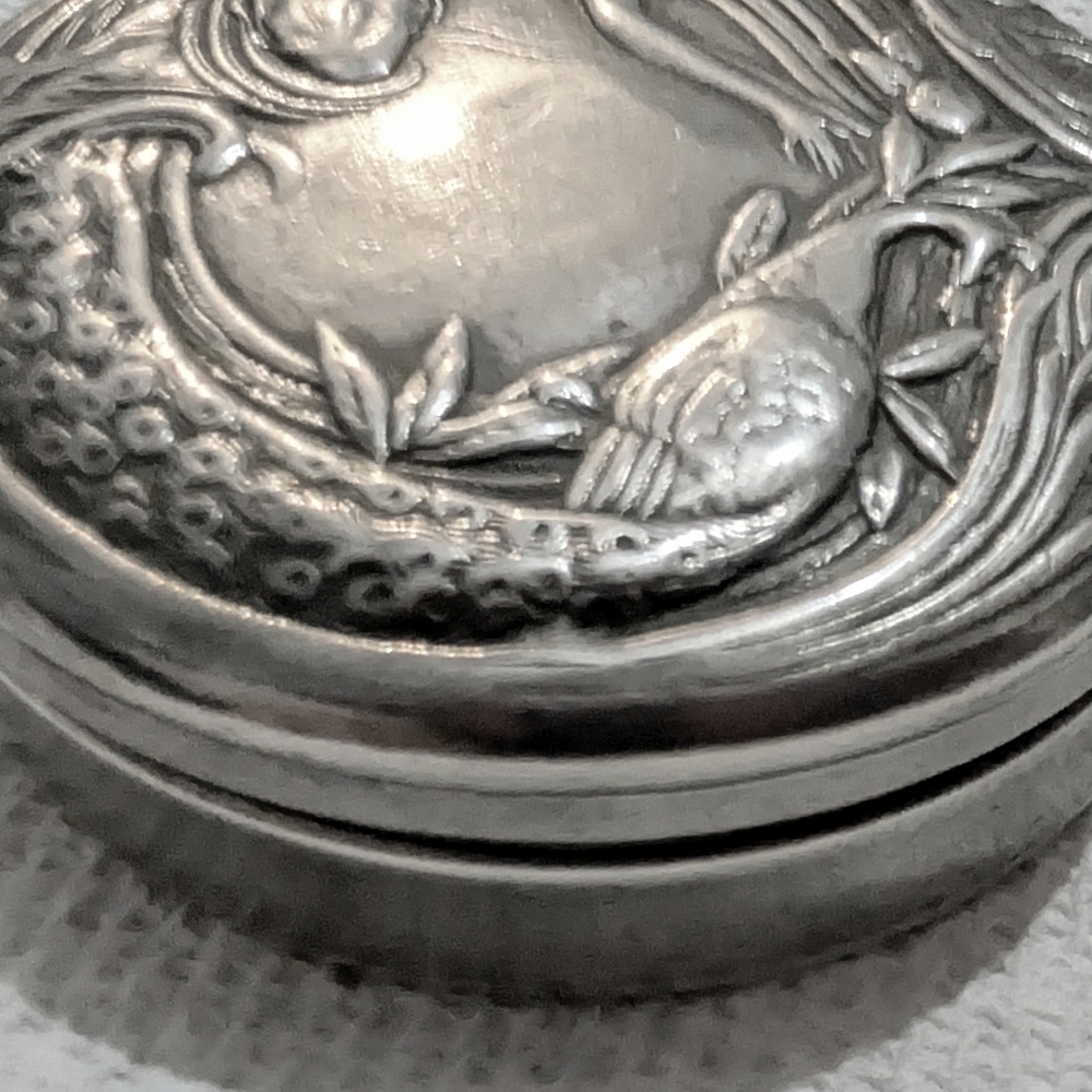 Antique Art Nouveau Sterling Silver Lady & Bird Pill/Trinket Box - Picture 8 of 9
